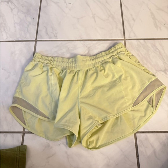 Lululemon hotty hot shorts - Picture 2 of 3